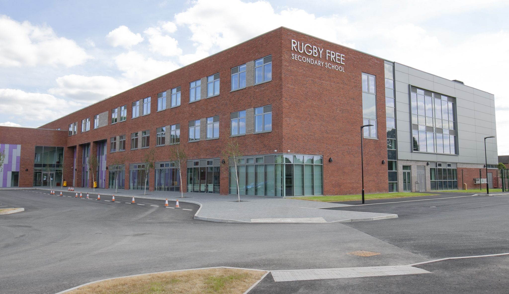 Rugby Free Schools: Complex ICT Decant Project Rescue